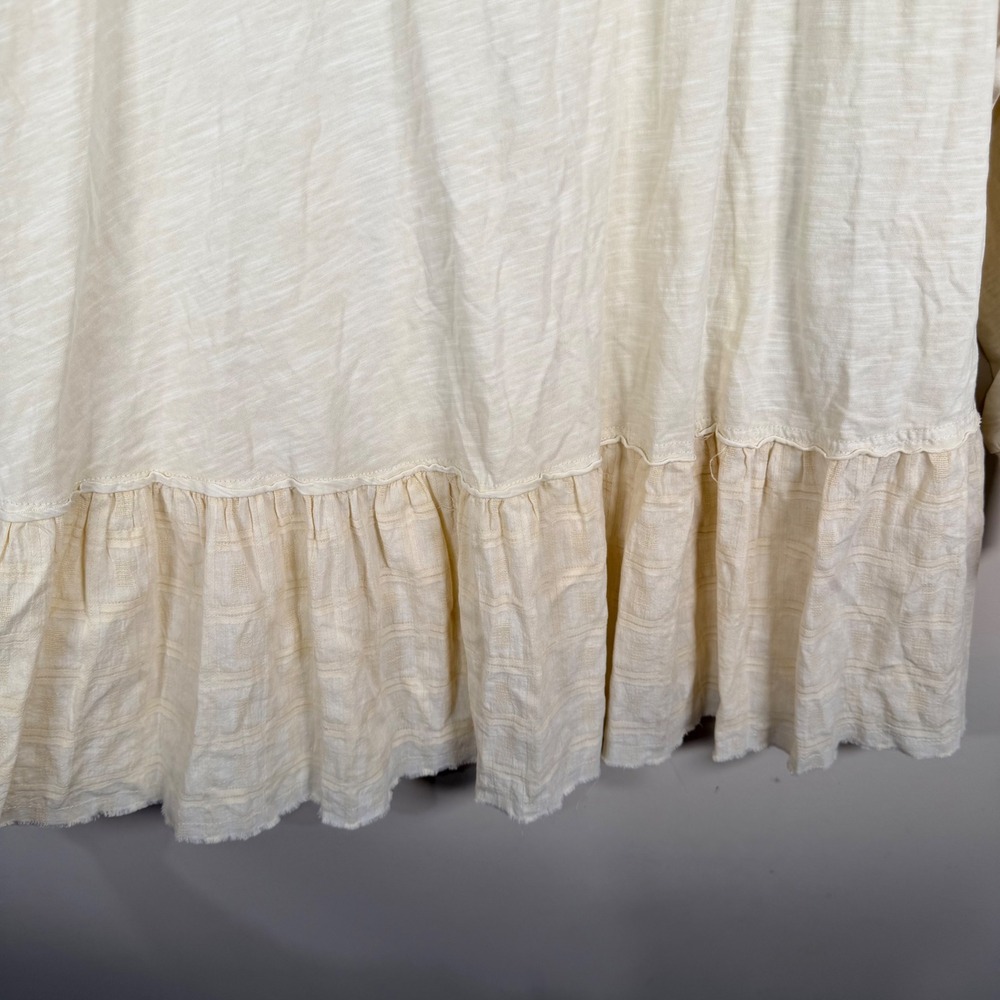 TALULAH Cream Button-Front Ruffle Hem Tunic - Picture 8 of 10